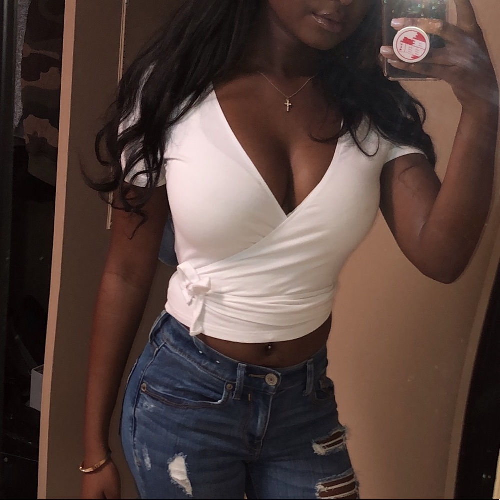 Brandy Melville wrap top